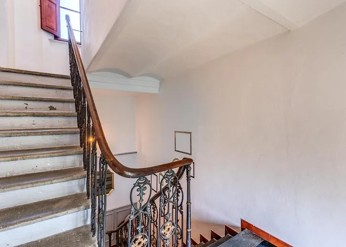 Pensjonat Aweshomeitaly - Tower 3*